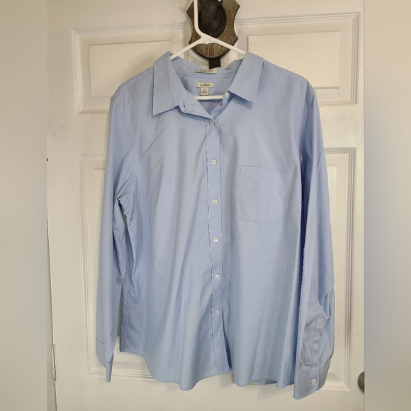 (711) L.L. Bean Men's Original Long Sleeve Dress Shirt, Size: 2XL Color: Blue - Picture 3 of 10